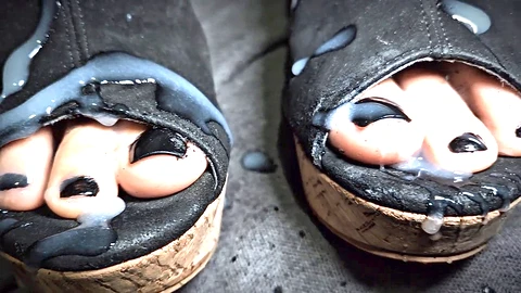 足に射精, 裸足, 靴フェチ