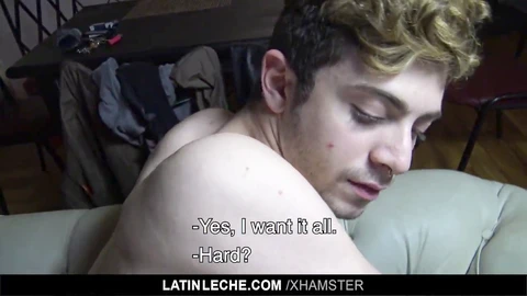 Cab driver gives a blowjob to a Brazilian guy for cash