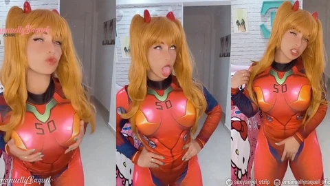 Babe Emanuelly Raquel cosplays as Azuka Langley for some hot action